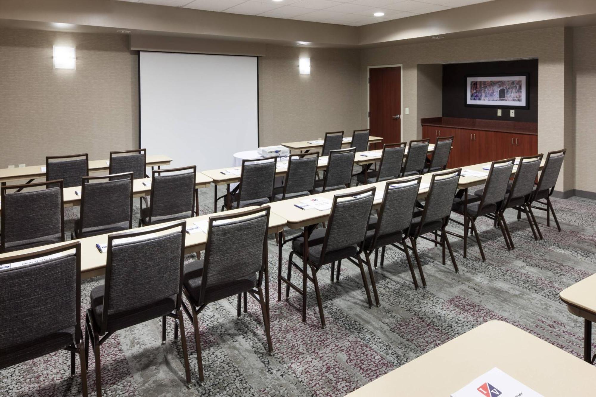 Courtyard By Marriott Birmingham Trussville Eksteriør billede