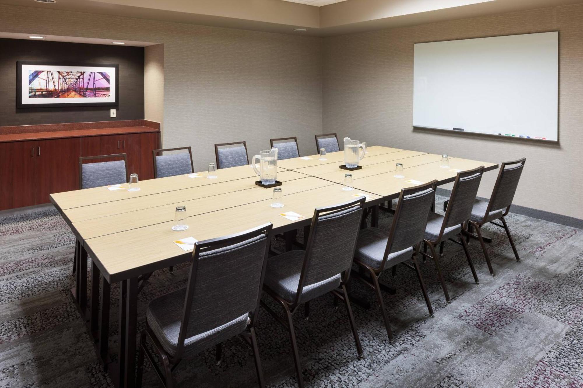 Courtyard By Marriott Birmingham Trussville Eksteriør billede