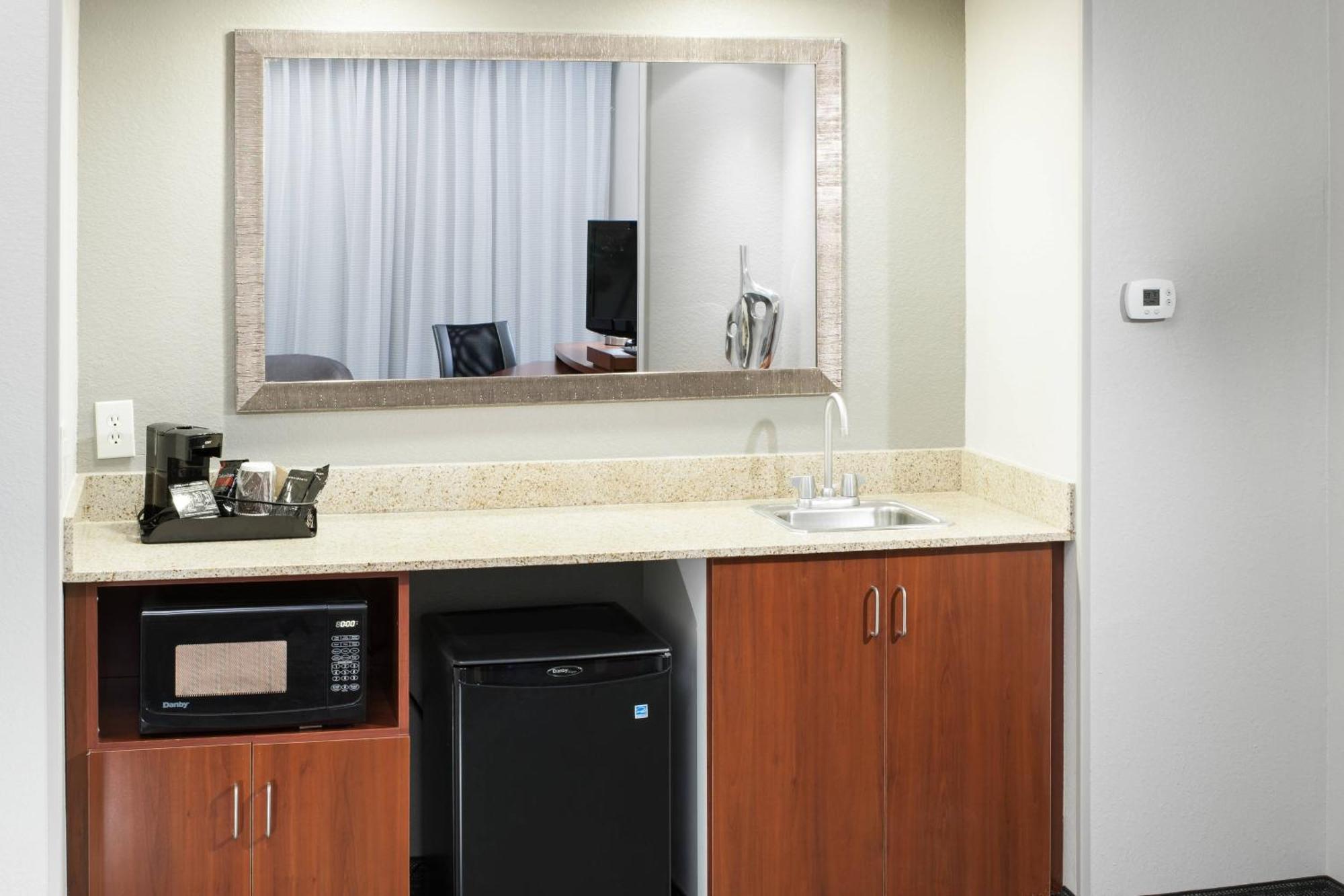 Courtyard By Marriott Birmingham Trussville Eksteriør billede