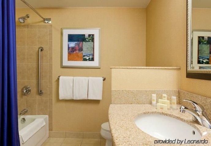 Courtyard By Marriott Birmingham Trussville Eksteriør billede